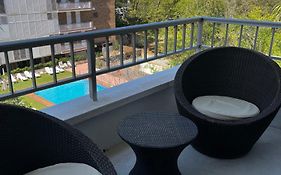 Precioso y tranquilo apartamento zona alta Diagonal Barcelona
